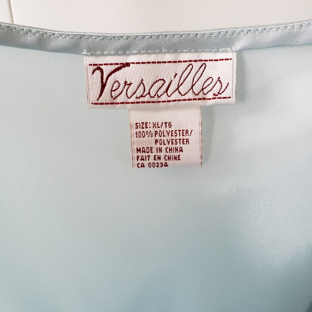 ✨️FINAL SALE✨️ vintage light blue slip with lace details size XL - Picture 5 of 7